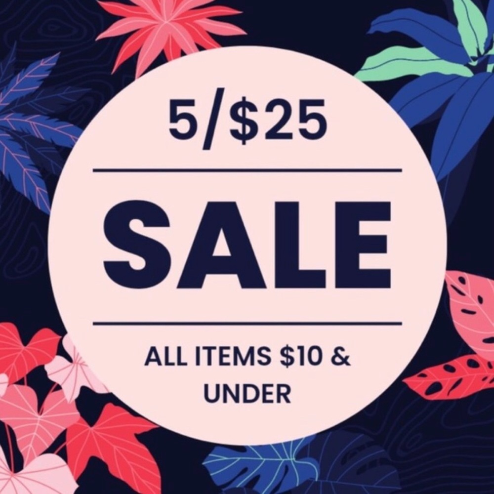 ‼️ Closet BLOWOUT! Find a way to save! Offers on items $15 or more Considered‼️ - Picture 6 of 16